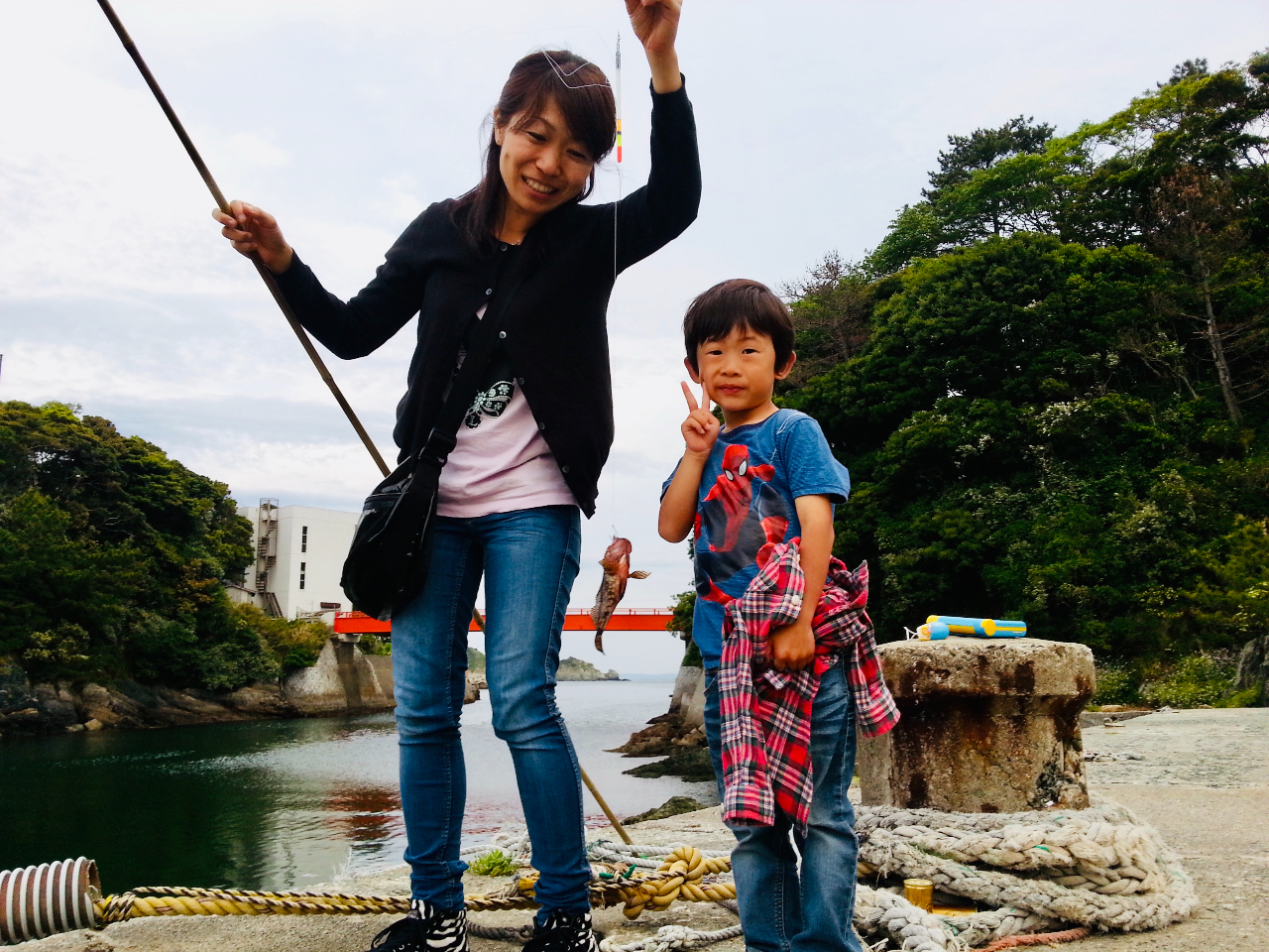 ご家族みなさまで魚釣りが体験できます（^o^）/♪