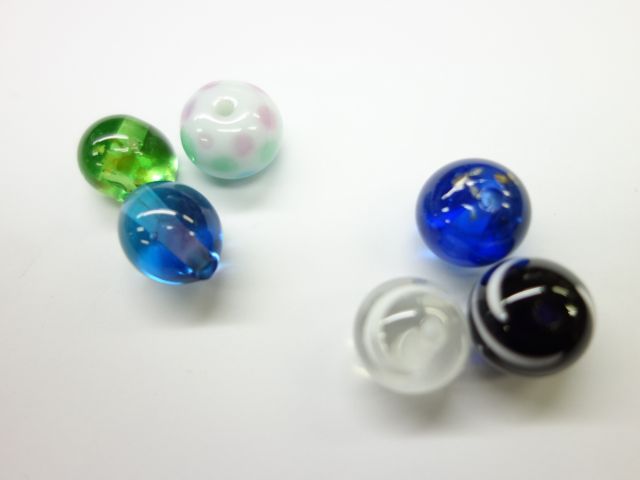 3個コースで自玉、2色玉、ドット玉、模様玉を作って頂きました。