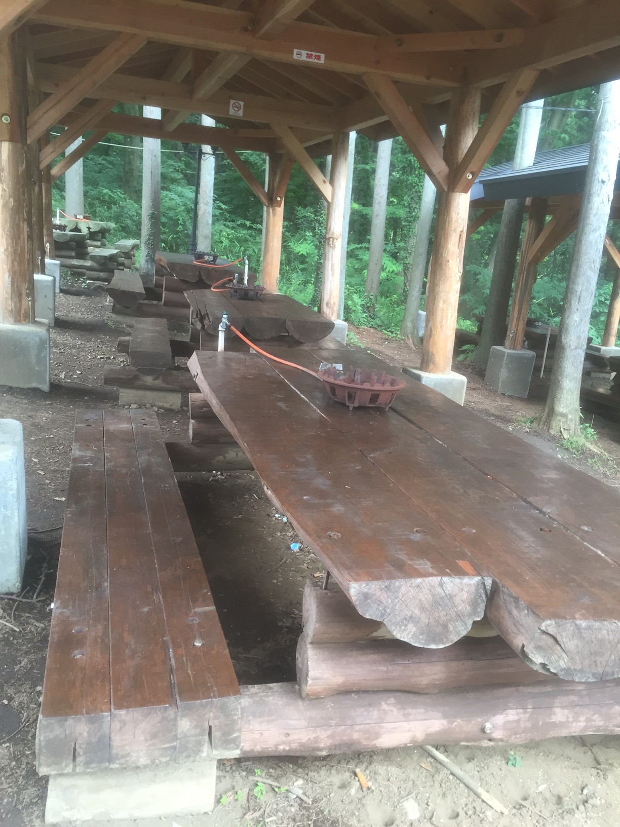 食材・お飲み物・道具などはお持ち下さいませ。牧場内にてソーセージも販売しています!