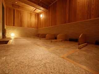 2017年にオープンした北投石使用の岩盤浴。北投石は、放射性ラドンガスなどを発生し、細胞の活性化等が期待できるとして「万病に効く薬石」とも言われる天然記念物です