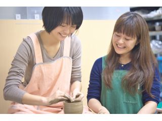 陶芸作家である講師が丁寧に1から指導いたします