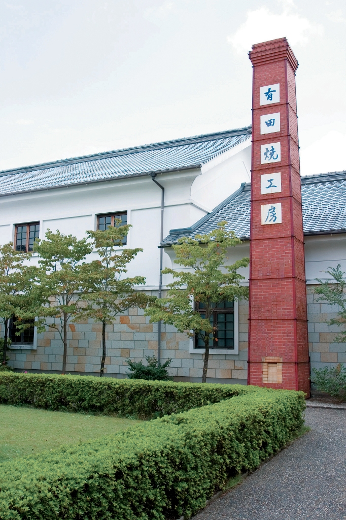 �̌��H�[�͐Ԃ��G���g�c���ڈ�I