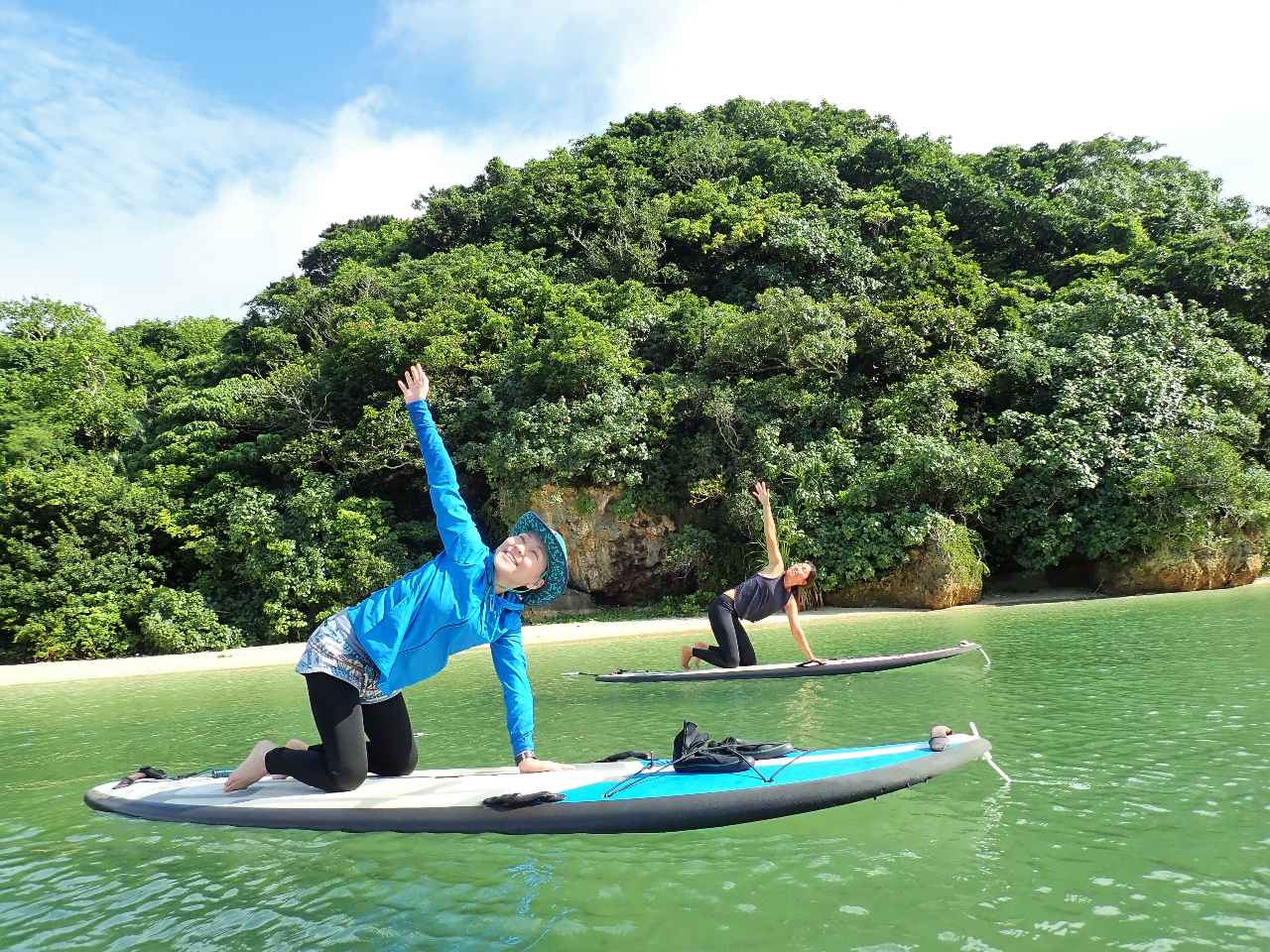 �s����J�Â��Ă��铖�X�̃��g���[�g�c�A�[�ł�SUP���K��1�R�}�B�f�G�ȃ��M�[�j��SUP���K�N���X�͂����Ƒf�G�Ȏv���o�ɂȂ�܂���B