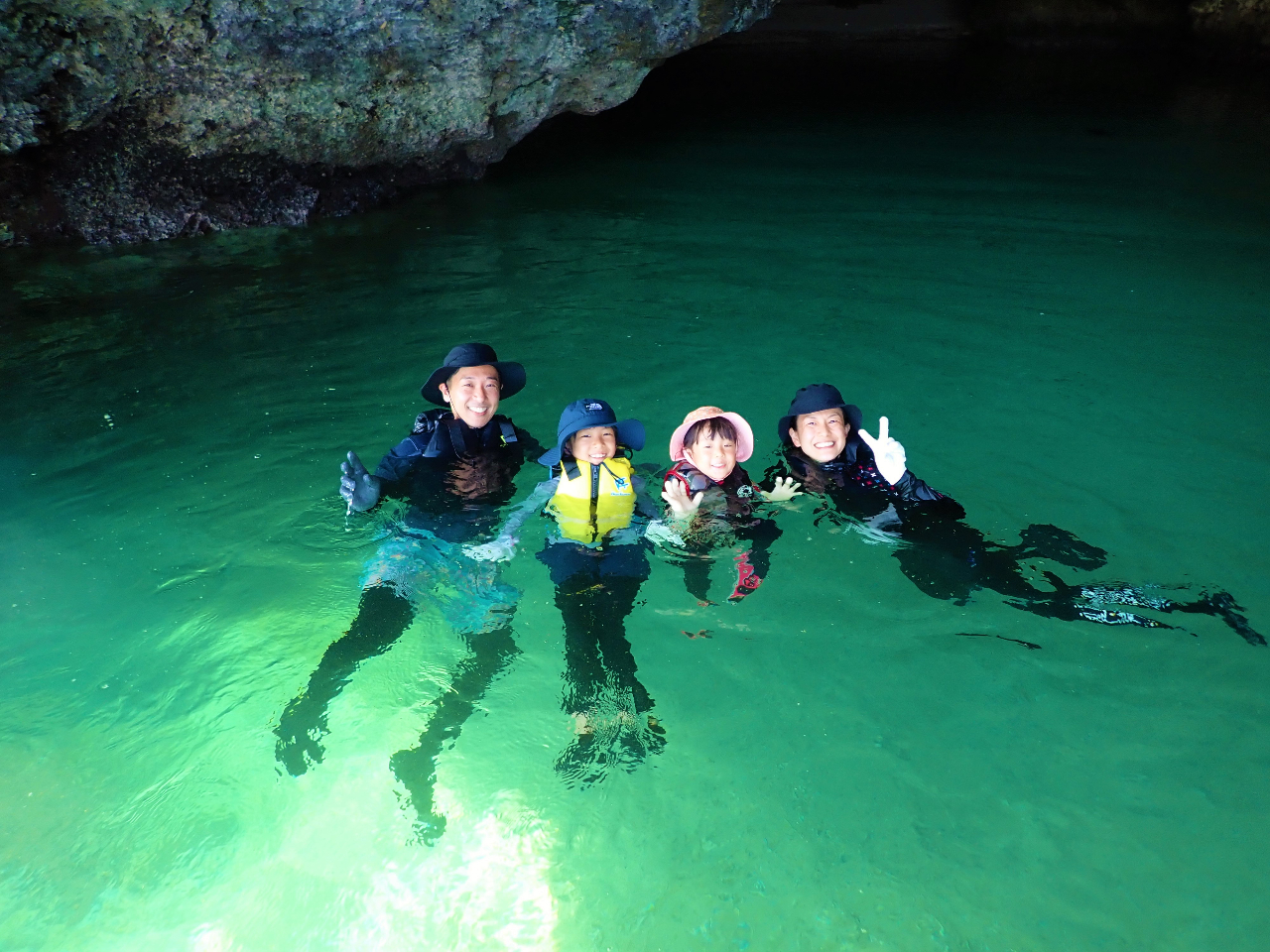 1glݐ؁1KChēll̓XAt@~[w⃊s[^[̑tx݁AGWAċx݂̃cA[͂ƂԂɖȂɂȂ܂B