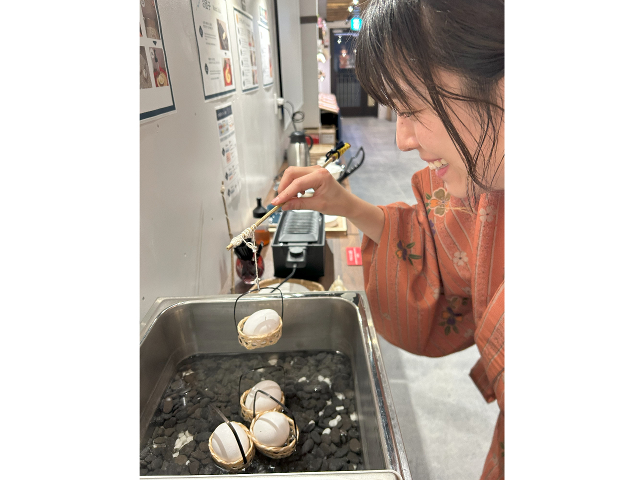 お味見の“温泉たまご”