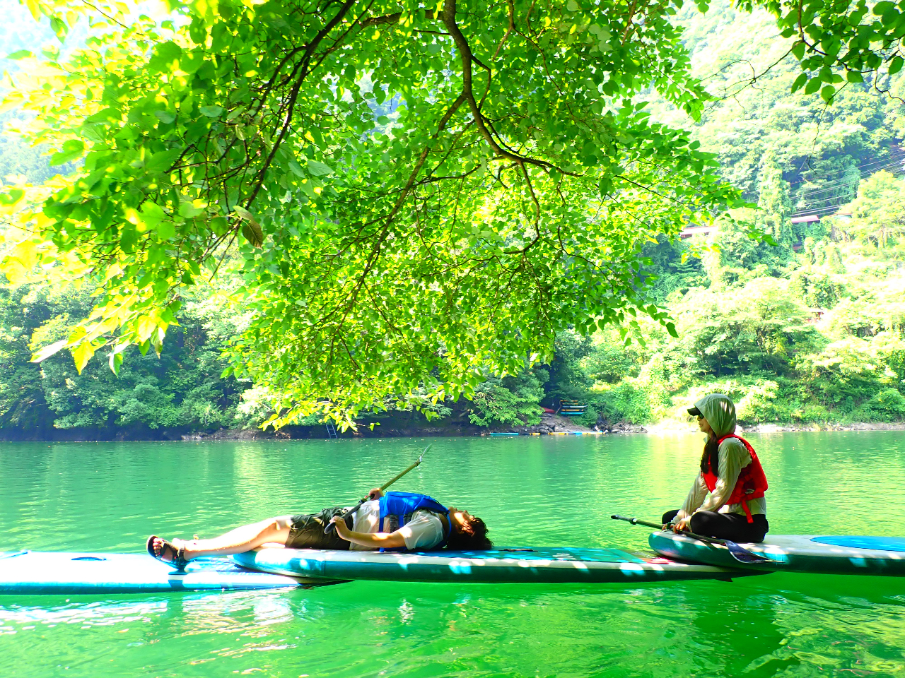 �Y��Ȑ��̏�ŐQ���ׂ��āA�����������悤�I�C�����������B�ǂ�ȋG�߂������b�N�X�ł��܂��B