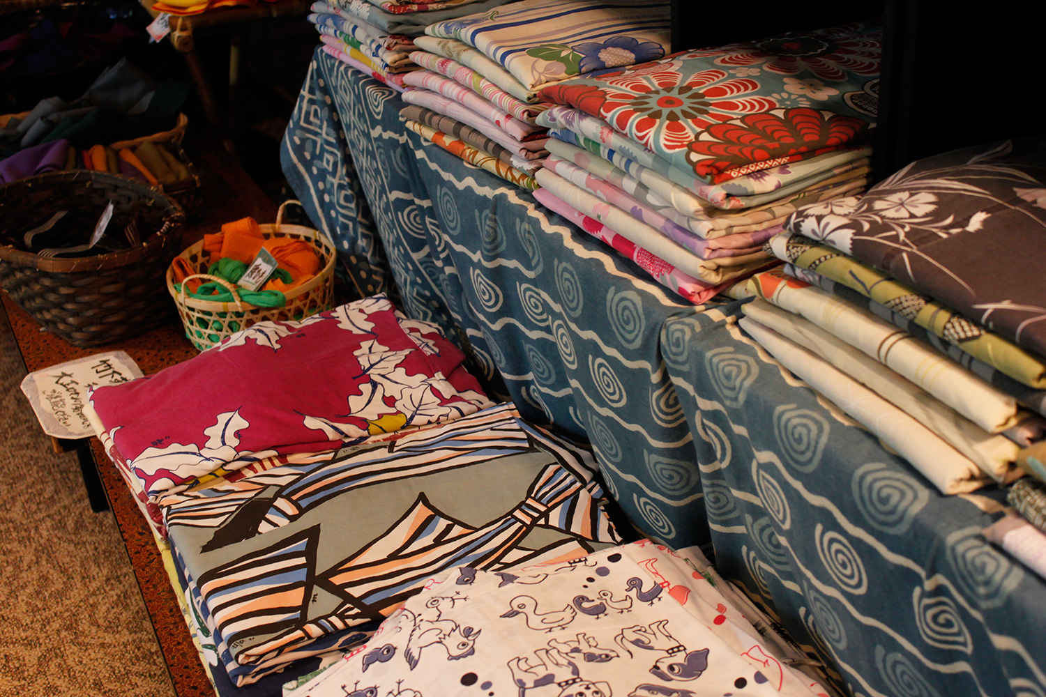 女性に嬉しい♪かわいい色浴衣が選び放題!