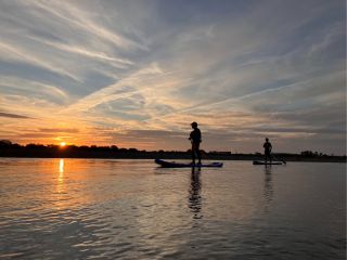 プロのガイドが同行してサップの乗り方からレクチャー!