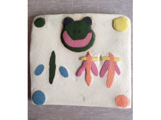 色粘土を使って作るタイプの作品です。作者は小学生の男の子。