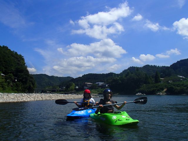 川からの景色は最高です。