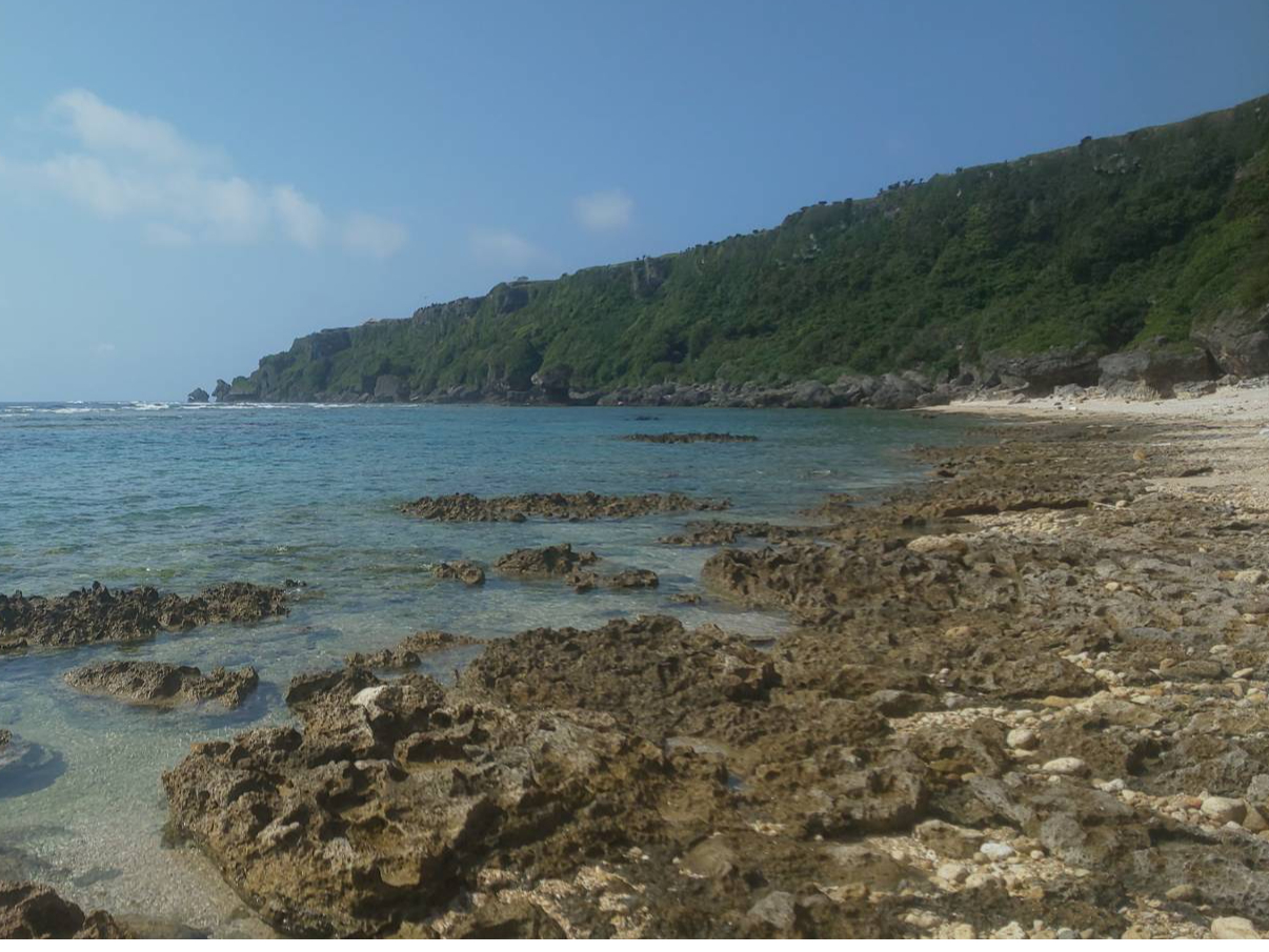 こちらが秘密のビーチです。波や風が強いときは行くことが出来ない、いわば「選ばれし人」だけが上陸することが出来ます。