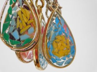 カラフルな色のマイクロプラスチックを上手に活用します。