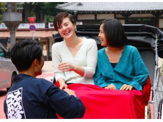 車夫のトーク力で緊張もなくなります!!! 思わず笑顔に♪