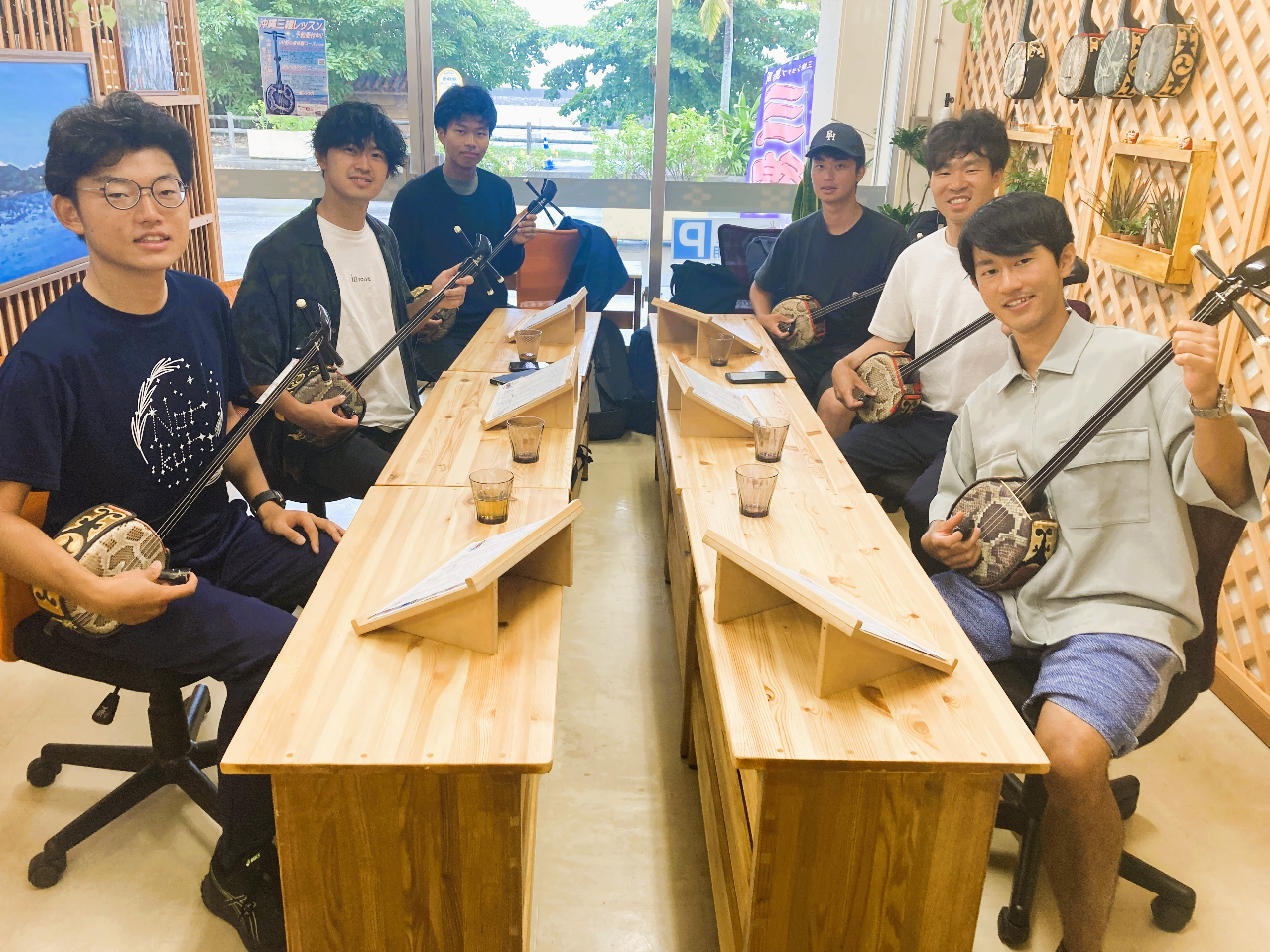 当日予約可能プラン】【石垣島で三線体験】 75分で定番曲をマスター