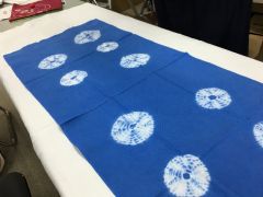 男女問わずお使いいただける柄や色味もございます。