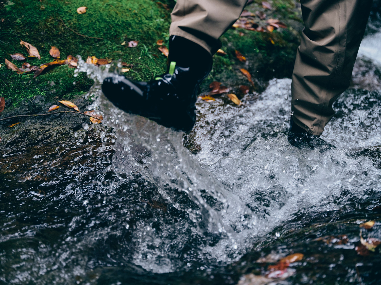 p̖hEFAgɂāAG߂킸AG炳ɃoVoV̒܂Bڎŵ͔鋫̔鋫A閧̑łB