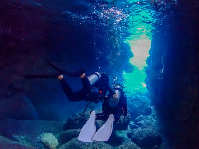 神秘の輝き 青の洞窟 ビジャスでボートスキューバ体験ダイビング シュノーケリング エコガイドカフェ じゃらん遊び体験 神秘の輝き 青の洞窟 ビジャスでボートスキューバ体験ダイビング シュノーケリング エコガイドカフェ じゃらん遊び体験