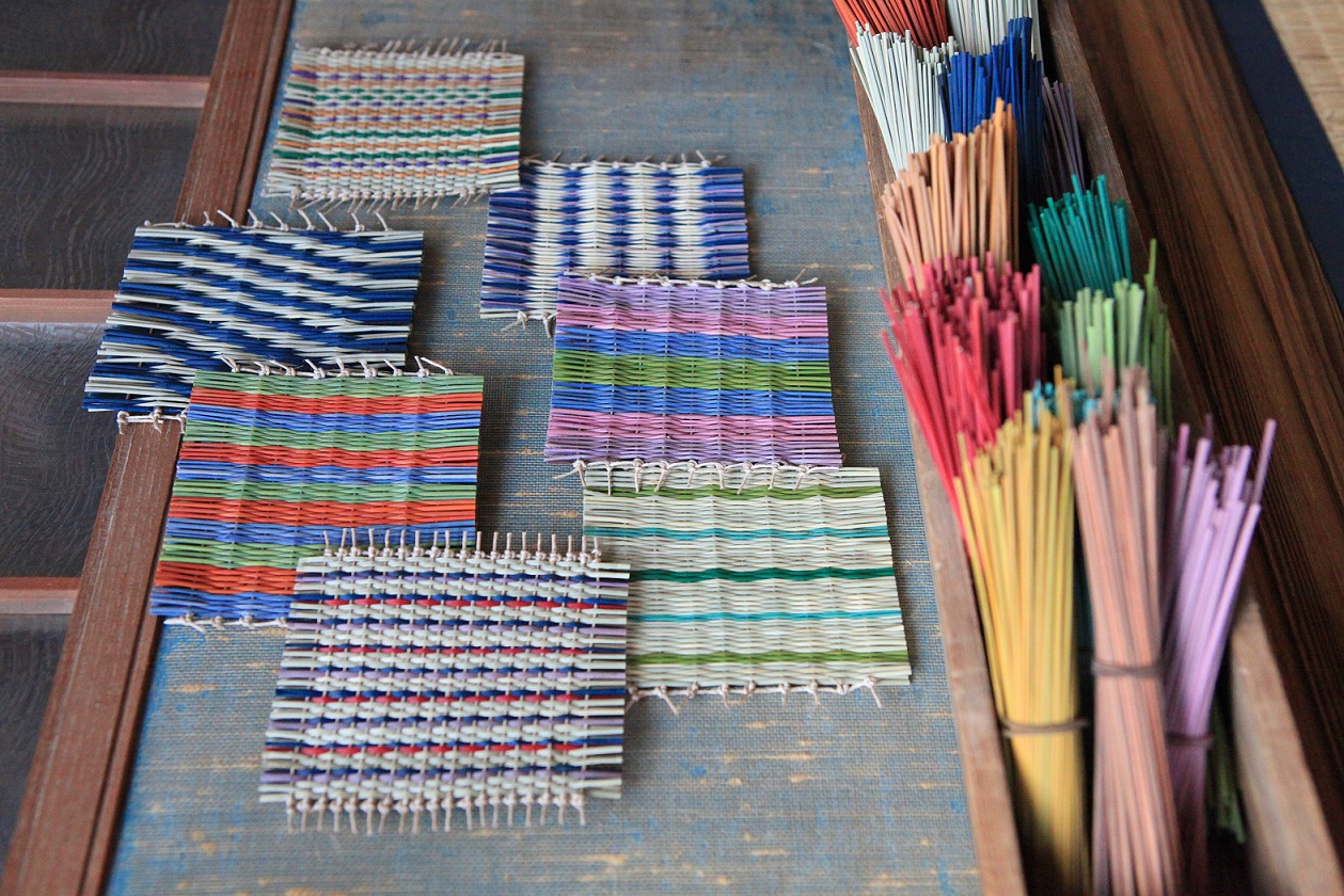 どんな色で、どんな模様にするか、ワクワクしますね。