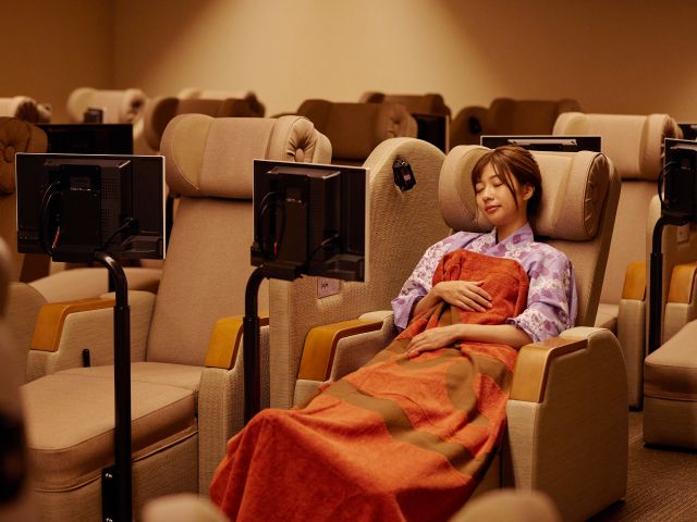 リラックスルームテレビ付きリクライナー