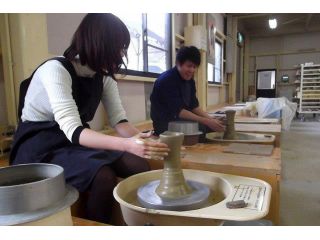電動ろくろコースであなたも1日陶芸家!!