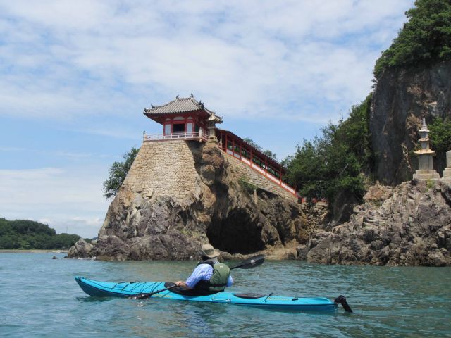鞆の浦を南下すると福山市の名所「阿伏兎観音」へも出かけられます。