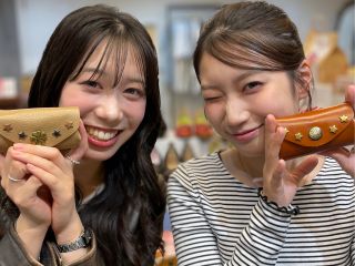 バズってます!ファスピクポーチ たくさん飾りカシメを付けて so cute