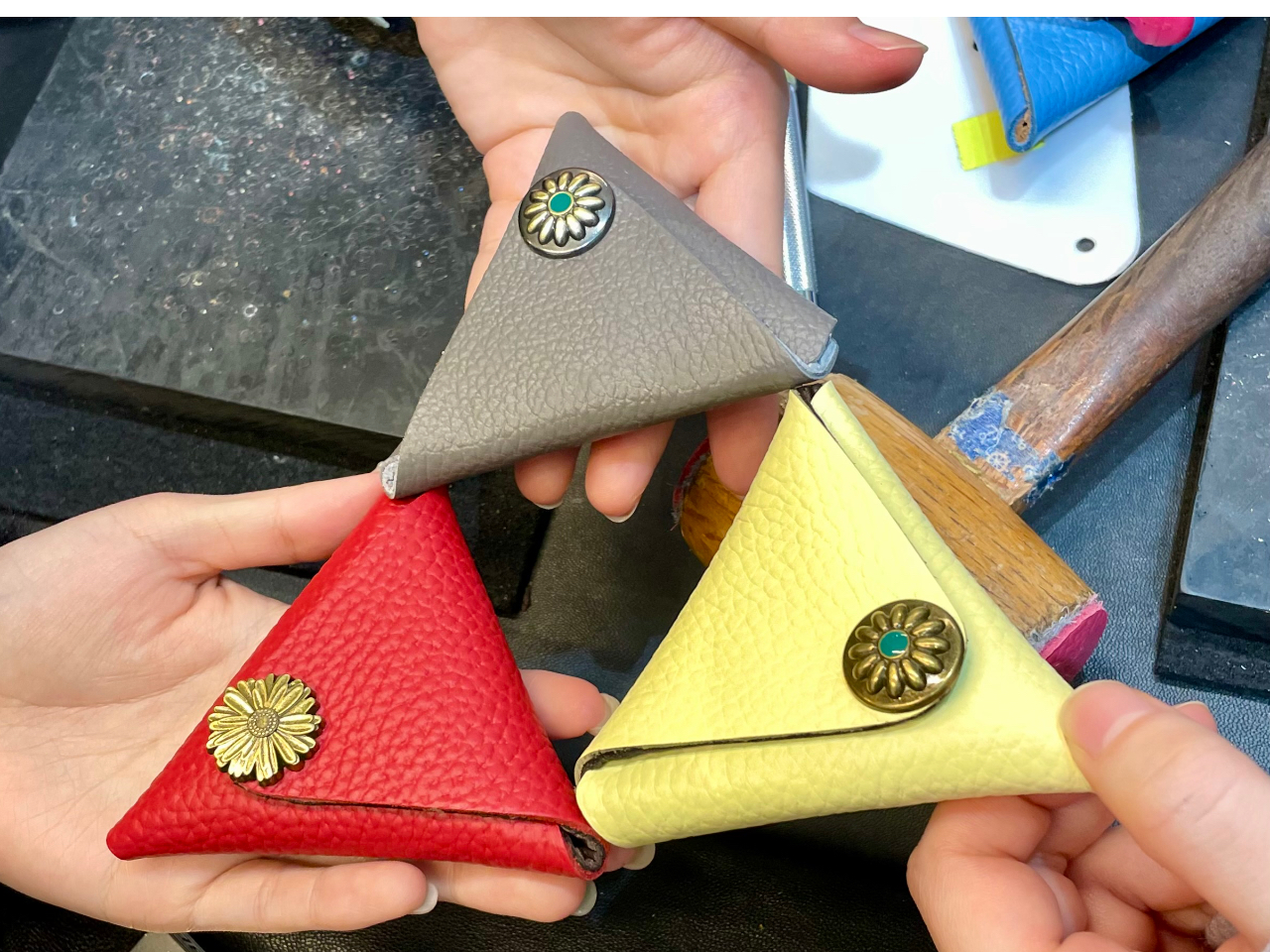 とってもかわいい三角形の小物入れ