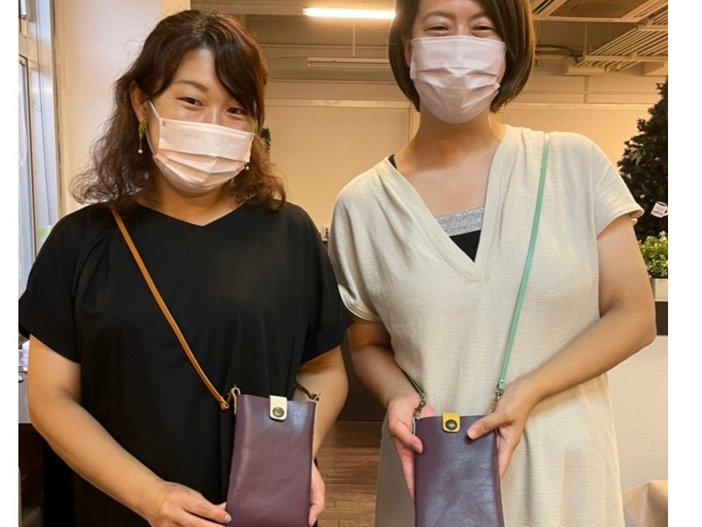 Xgbv͐gɍ킹č܂BV_[AnfB[䓙RɑIׂ܂B