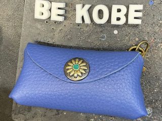 神戸ならではの上質シュリンクレザーを中心に15種類程ラインナップ! 気軽に簡単に作れます 所要時間30分程度です 楽しんでくださいね