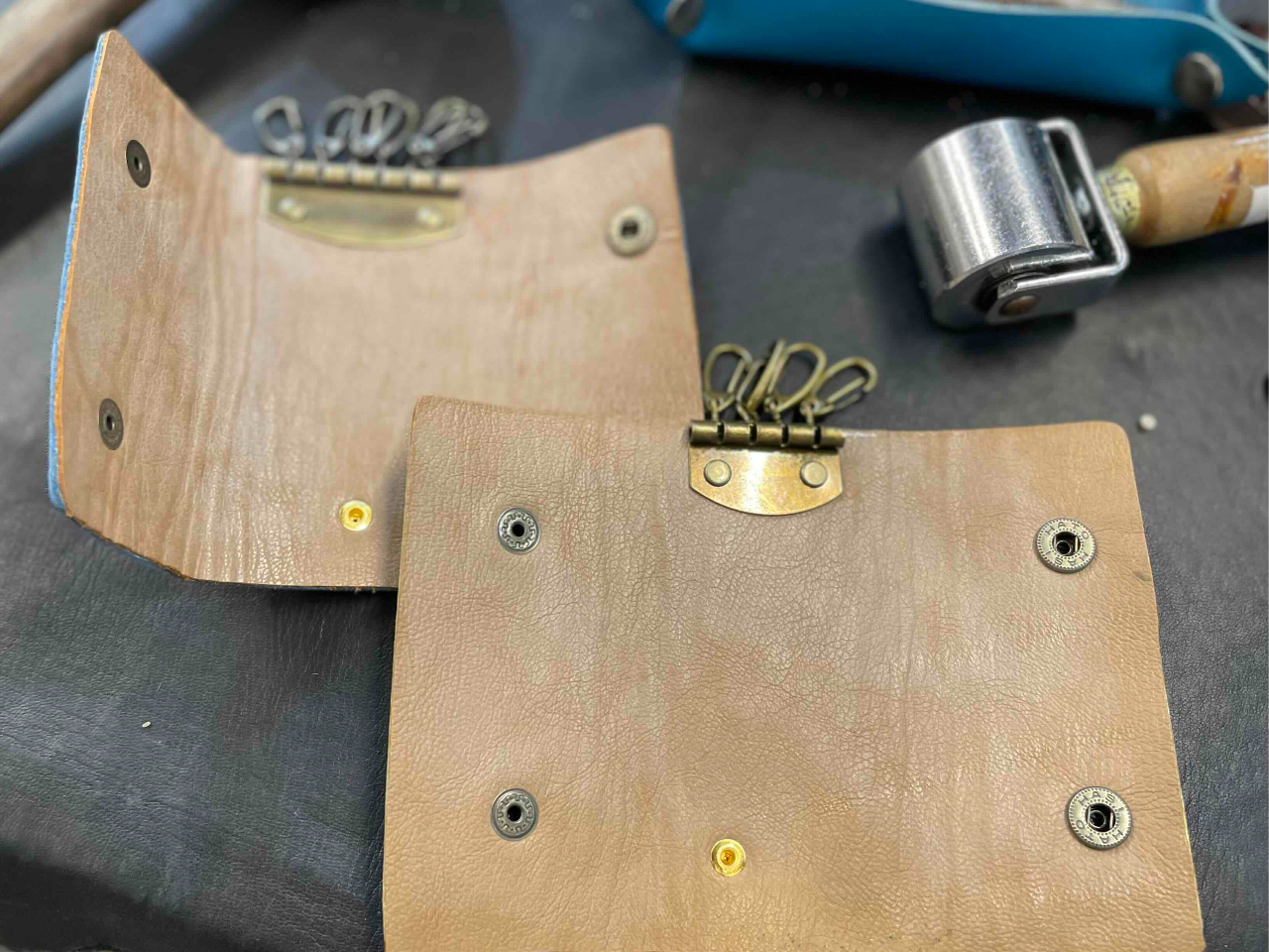 4連キーケース  ボタンは2つで安定感抜群