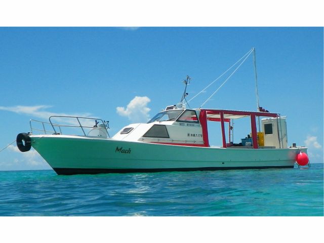 釣り専用43フィートでフル装備の快適ボートとなります。ご自分たちの乗る船です、しっかりチェックしましょう! 当店は他のショップとの相乗りはいたしません!