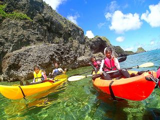 大迫力の断崖絶壁カヤック探検