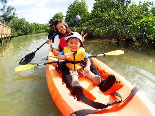1歳のお子様から、カヤックに乗ってジャングル探検♪