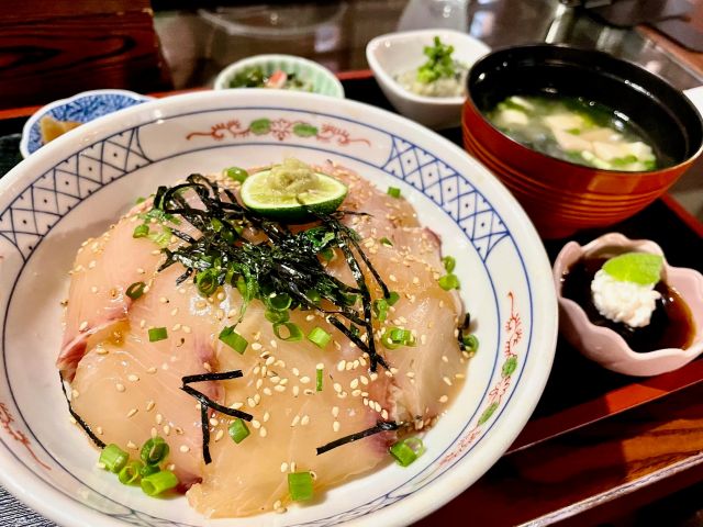 大人気 ブリ ハマチ の漬け丼定食 和三盆型抜き体験 母屋見学プラン 讃州井筒屋敷 じゃらん遊び体験 大人気 ブリ ハマチ の漬け丼定食 和三盆型抜き体験 母屋見学プラン 讃州井筒屋敷 じゃらん遊び体験