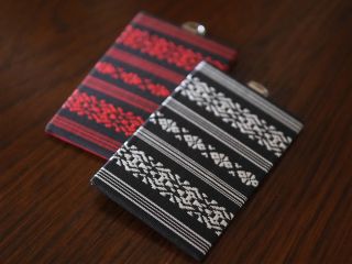 博多織パスケース(完成品の一例)