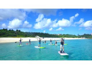 みんなでワイワイSUPで海上散歩♪