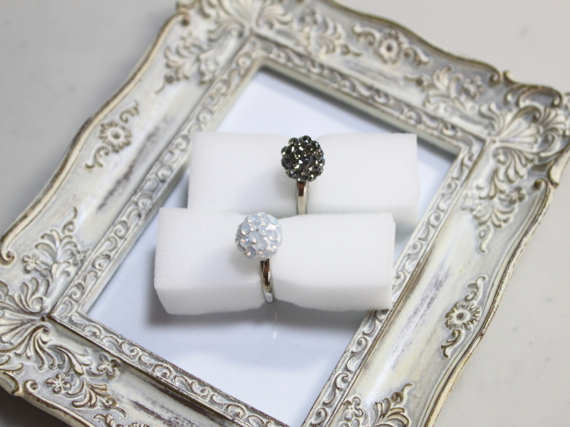 同色型違いでイメージが変わります♪