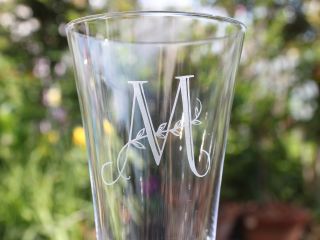 あなただけのイニシャルグラスを作りましょう!