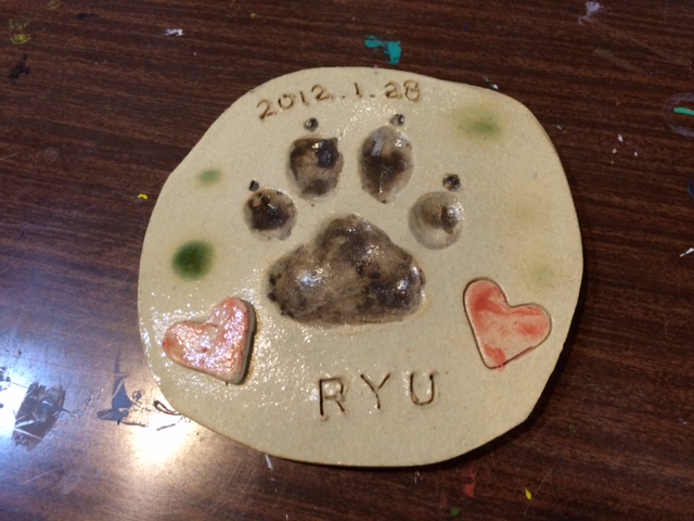 Pmプラン 旅行の思い出や記念に 大型犬 わんちゃんの足型プレート作り体験 土あそび富士炉漫窯 じゃらん遊び体験 Pmプラン 旅行の思い出や記念に 大型犬 わんちゃんの足型プレート作り体験 土あそび富士炉漫窯 じゃらん遊び体験