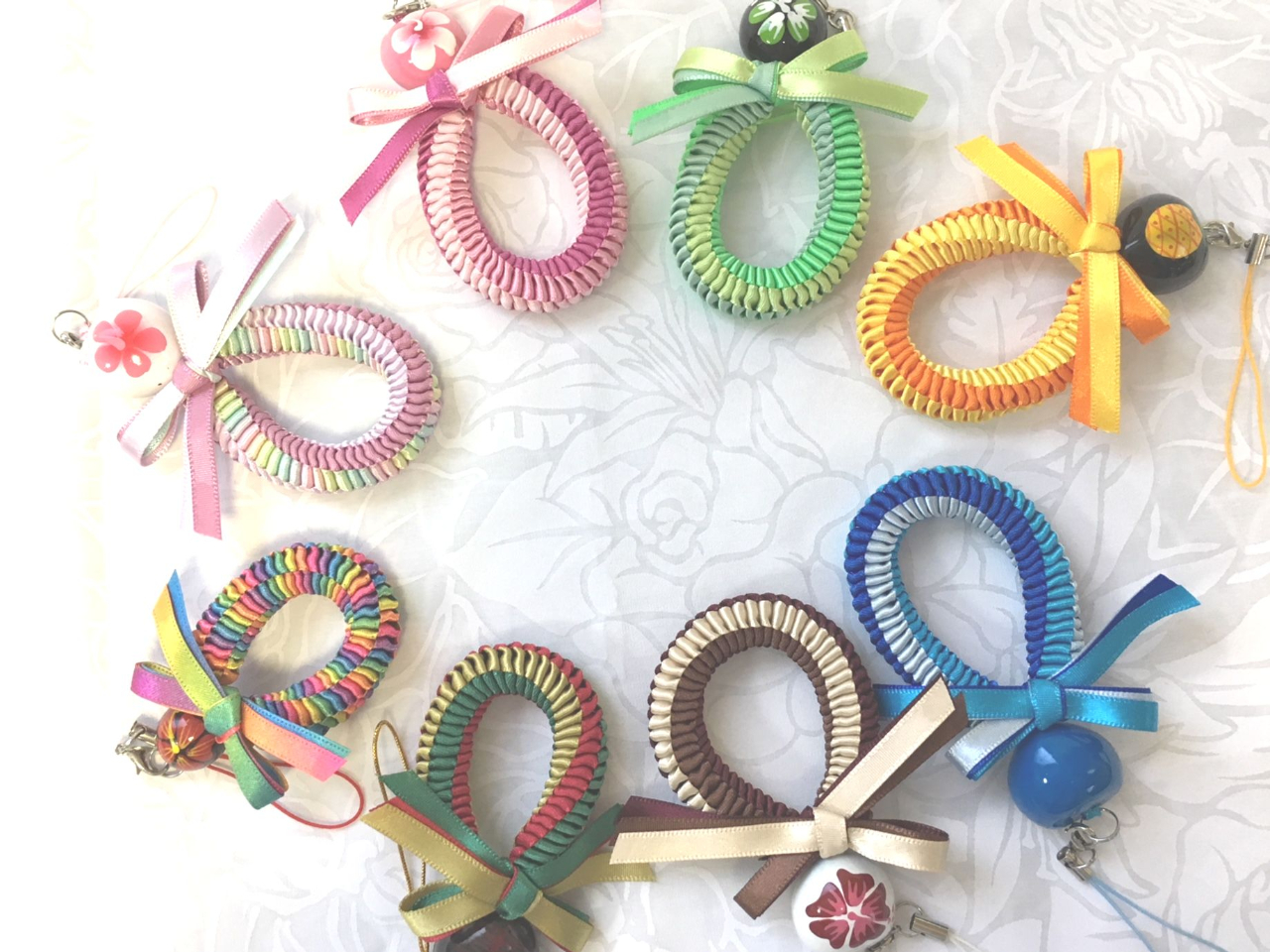 空席あり☆ハワイアンリボンレイ【2種類作成☆手編みストラップ体験