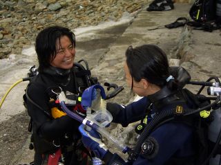 ダイビングに必要な基本的な知識を簡単に学びます。