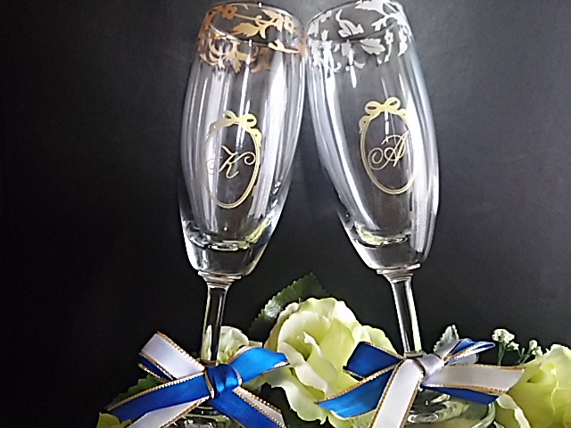 ペアを制作いただきます。