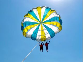 空高く舞いあがれ♪高さ150mの世界を体験しよう!