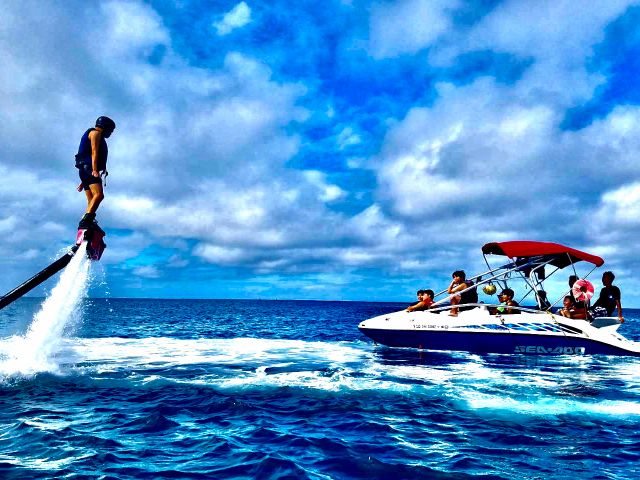 CMなどでおなじみのフライボード!!