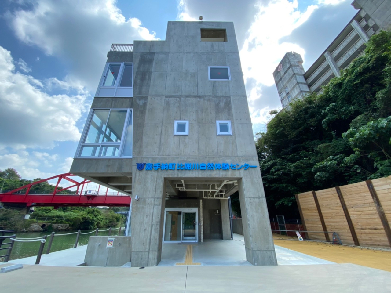 gp{݂͔Ӑ쎩ŘZ^[łIԏ͖IX^btU܂B