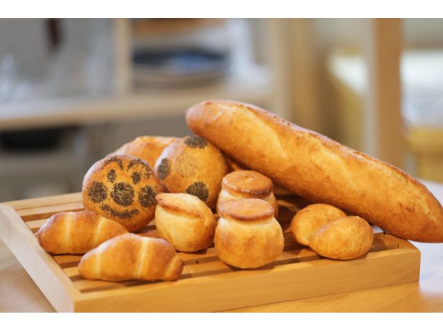 7種類10個のパンを焼きます