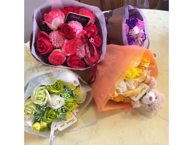 プレゼントに最適 香り付きの石けんを使用したフラワーアレンジメント 本物の花束のように作れる フラワーデザインミー Flower Design Mi じゃらん遊び体験 プレゼントに最適 香り付きの石けんを使用したフラワーアレンジメント 本物の花束のように作れる フラワーデザインミー Flower Design Mi じゃらん遊び体験