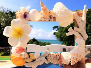 フォトフレーム作り体験 石垣島 じゃらん限定 女子旅 女性に一番人気 サンゴや綺麗な貝で南国デコレーション ファミリー カップル 琉球まぶやー 雑貨と手作り工房 じゃらん遊び体験 フォトフレーム作り体験 石垣島 じゃらん限定 女子旅 女性に一番人気 サンゴや綺麗な貝で南国デコレーション ファミリー カップル 琉球まぶやー 雑貨と手作り工房 じゃらん遊び体験