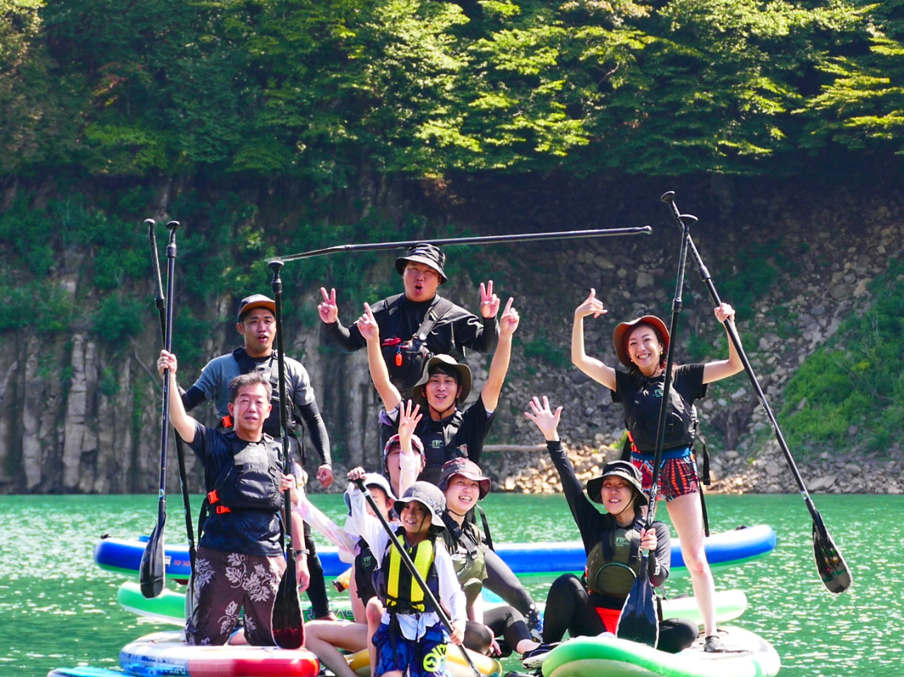 R-LABOのSUPは遊び方無限大!!おもしろそうなことは何でもやっちゃいます♪