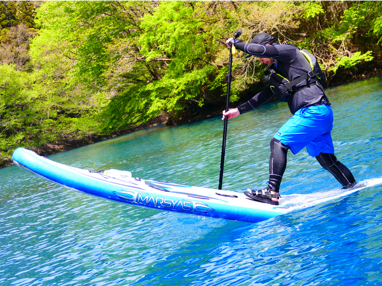 フリースタイルSUPでカッコイイ技にもチャレンジ!